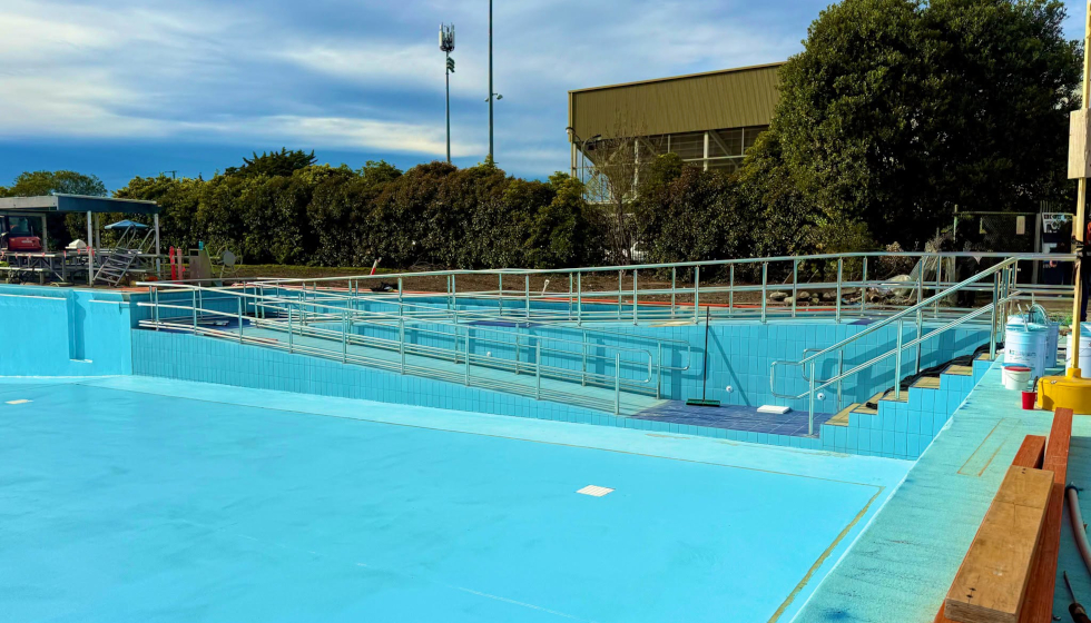 NEWS: Glenorchy Pool Painted